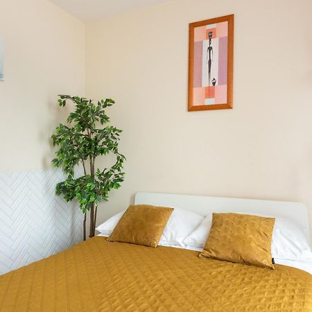 Cozy Modern Apartment Astoria Magic Orange Old Town Krakow Luaran gambar