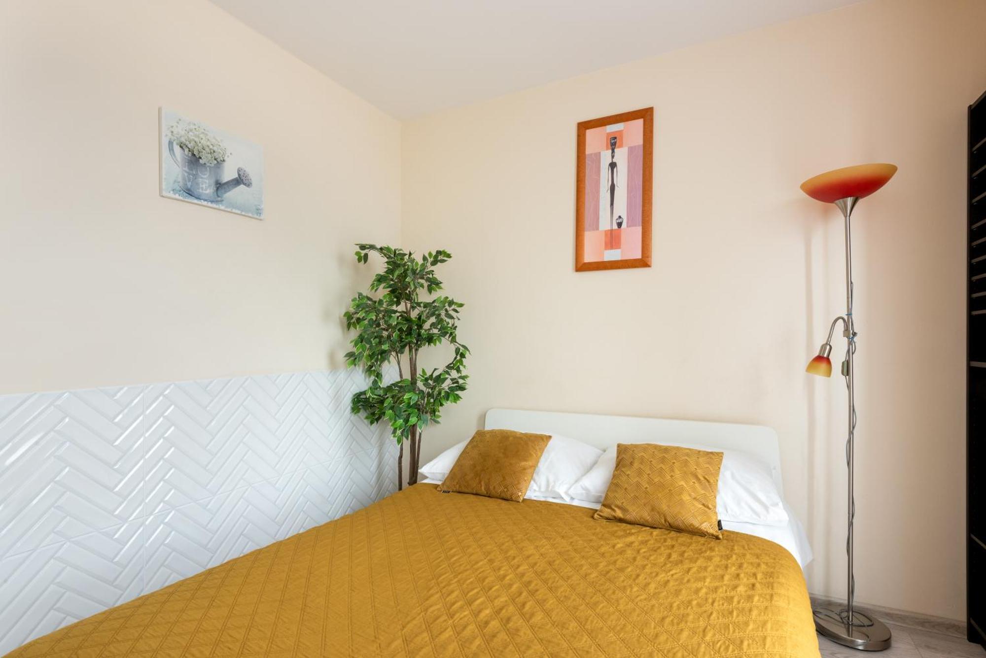 Cozy Modern Apartment Astoria Magic Orange Old Town Krakow Luaran gambar